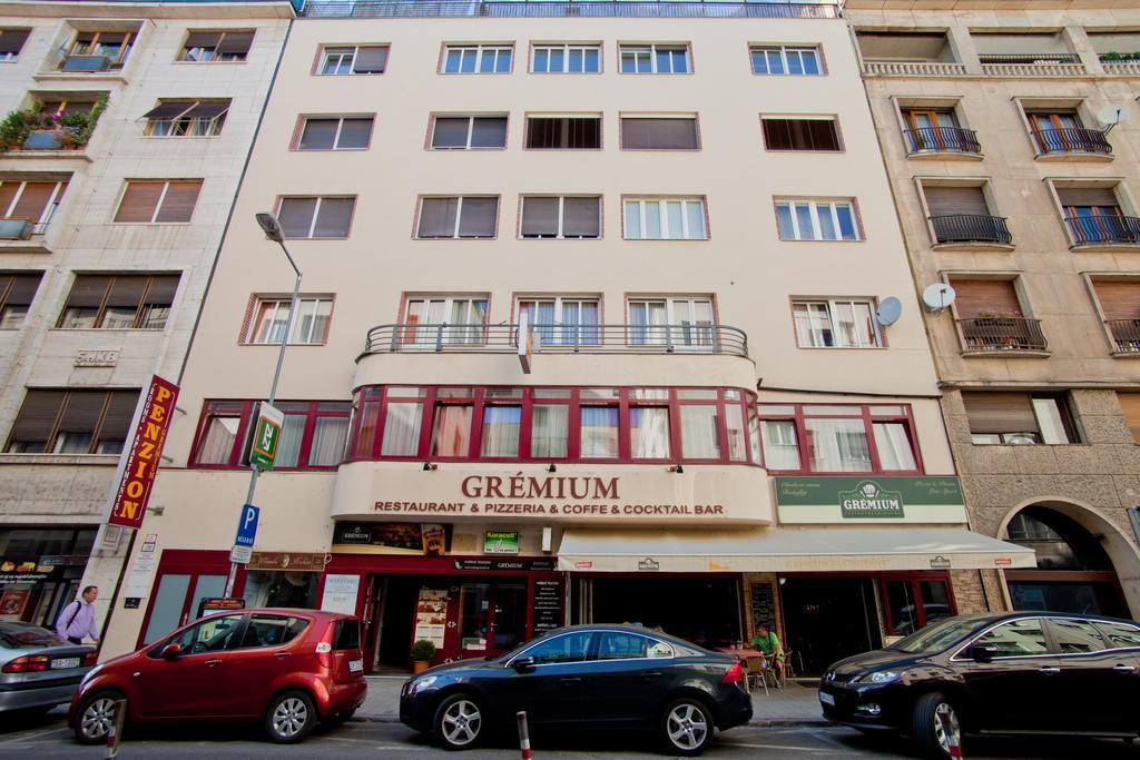 Готель Penzion Gremium Братислава Екстер'єр фото